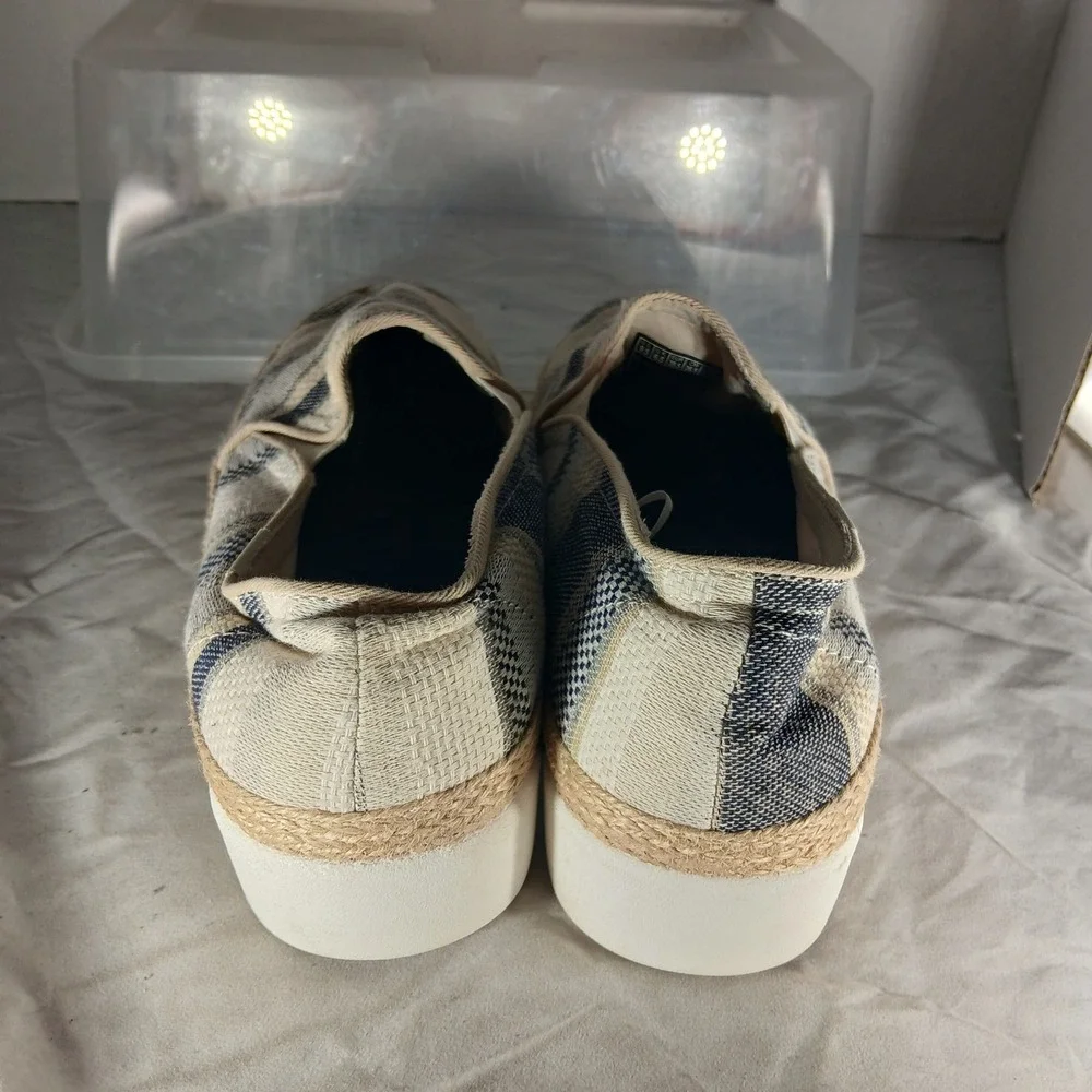 BOBS from Skechers Women's Striped‎ Espadrille Platform Slip On Shoes Size 9.5